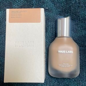 Haus Labs Triclone Skin Tech Foundation (110 Light Neutral)